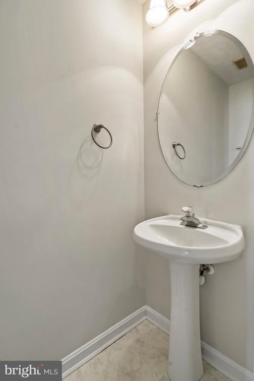 Building Photo - 21443 Hillary Ct