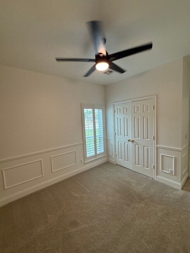 Building Photo - 1801 Sagewood Dr