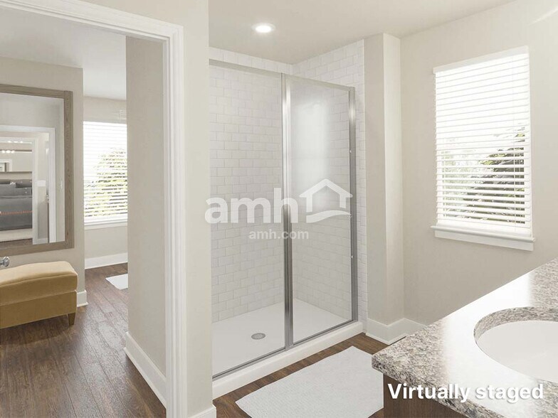 Building Photo - 2060 Brook Enclave Trail