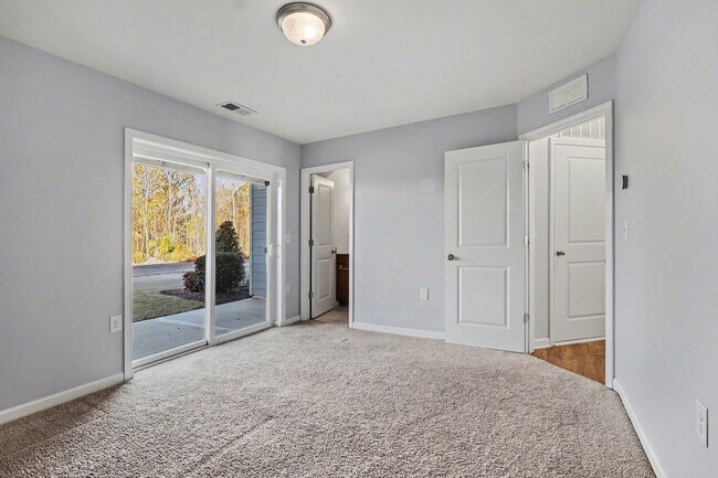 Building Photo - Spacious 4BR Holly Springs | Modern Layout | Prime Location Near Downtown & 540