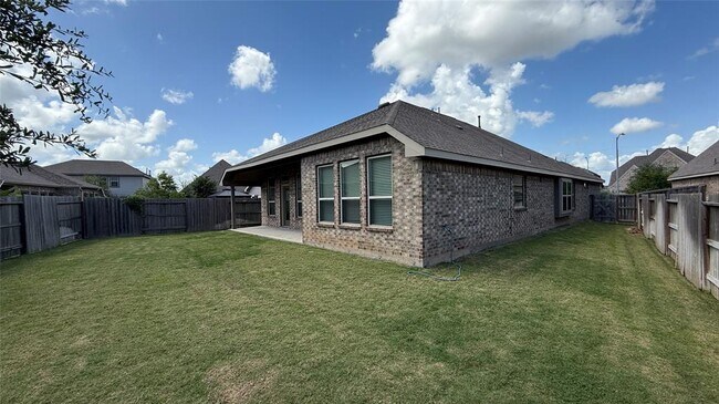 Building Photo - 13018 Hydeland Dr