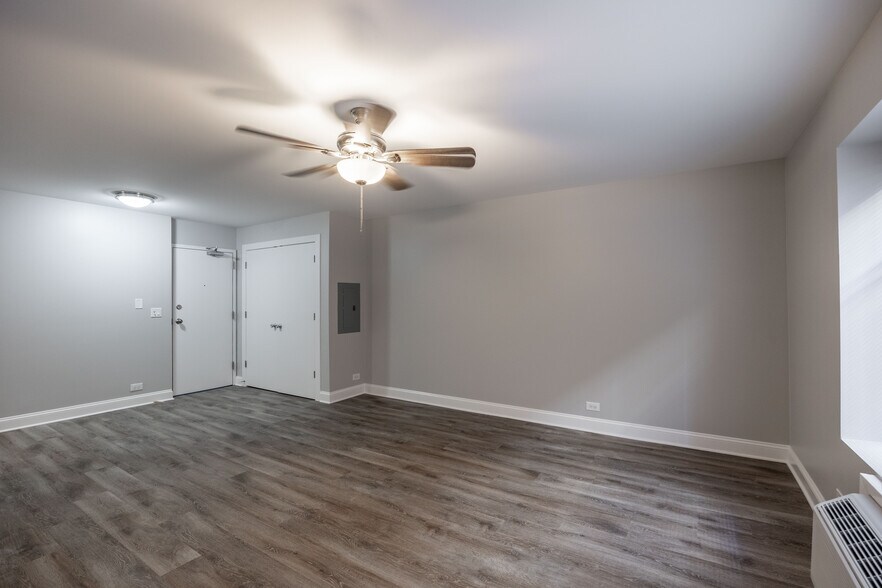 Building Photo - 745 W Gordon Ter