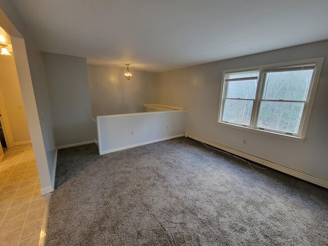 Building Photo - 95 Old County Rd N