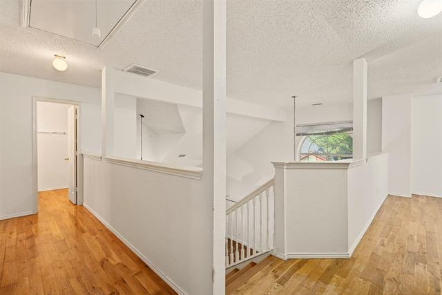 Building Photo - 3100 Verbena Dr