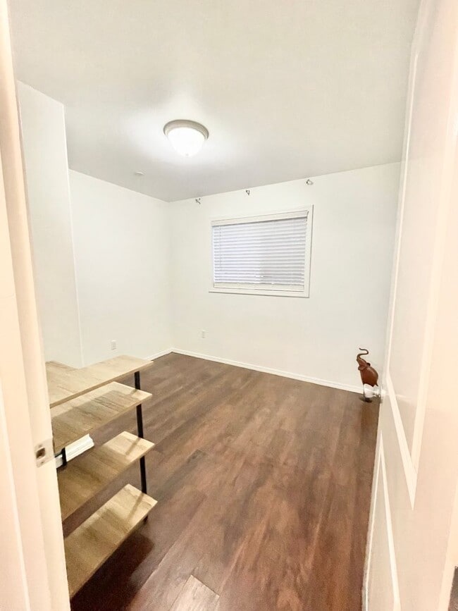 Building Photo - UPPER WEST SIDE- Villas at Kahana Ridge -3 bedroom/2 Bath- Semi Furnished Condo