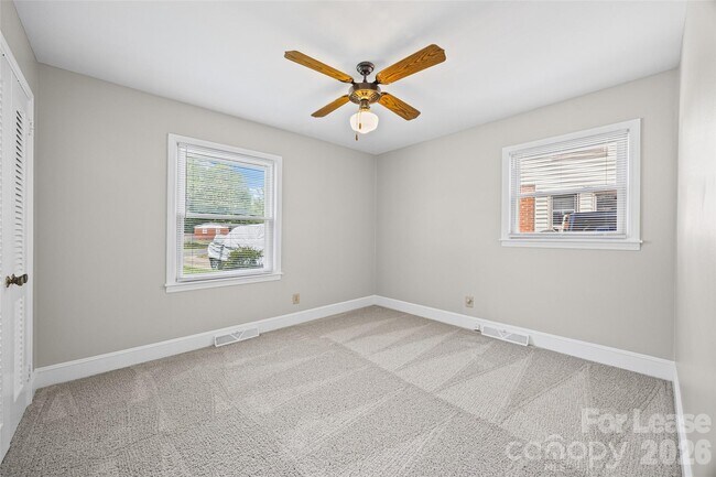 Building Photo - 4827 Harcourt Ln