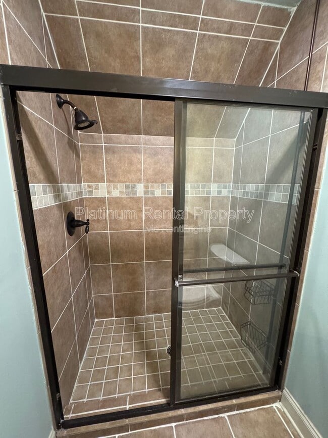 Building Photo - 1811 Traditions Way