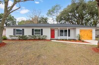Building Photo - Updated home, 4 bedrooms 2 baths, 1506 s.f.