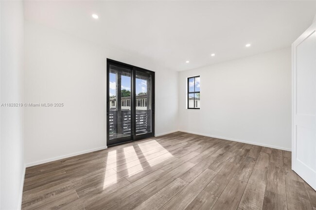 Building Photo - 7510 SW 100th St