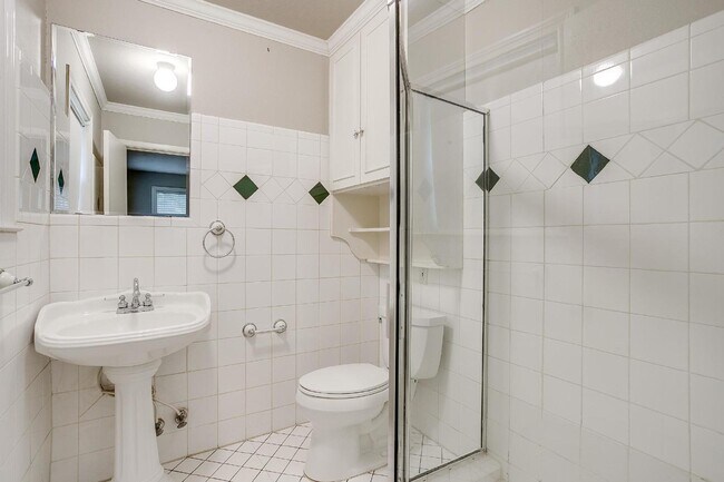 Building Photo - Charming 3-Bed, 2-Bath Home in Fort Worth'...