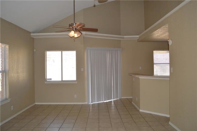 Building Photo - 11713 Snow Hawk Dr