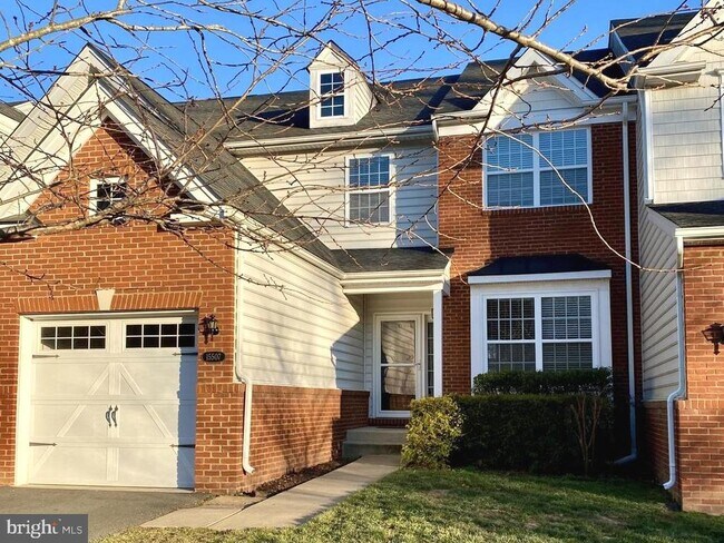 Building Photo - 15507 Gossoms Store Ct