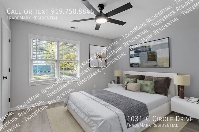 Building Photo - 1031-C Circle Drive-