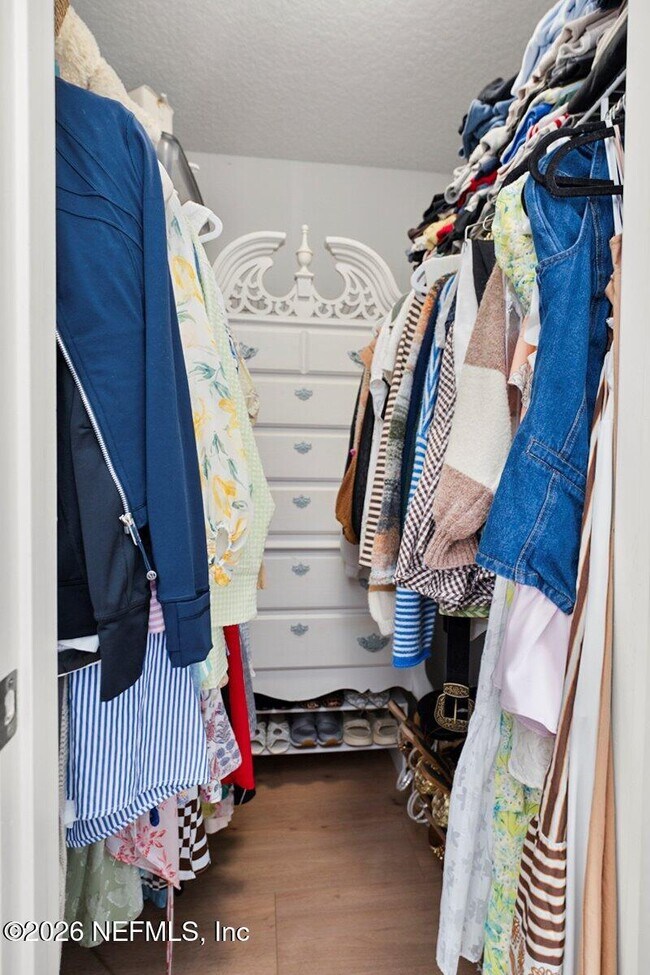 Building Photo - 1500 Calming Water Dr