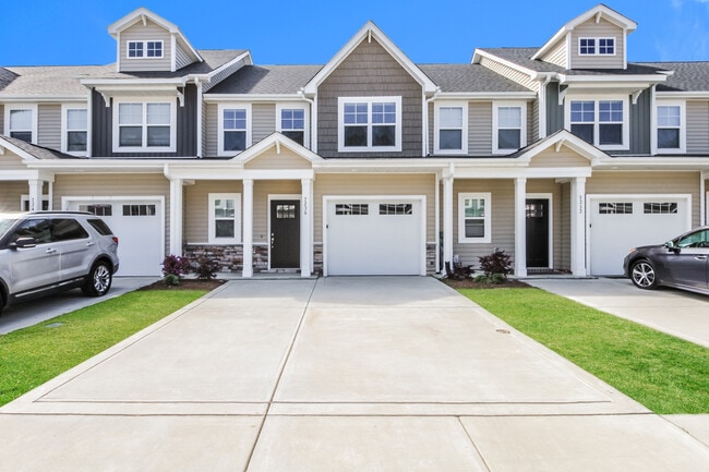 Building Photo - 7236 Bellacroft Dr