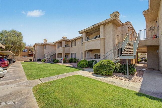 Building Photo - 16013 S Desert Foothills Pkwy