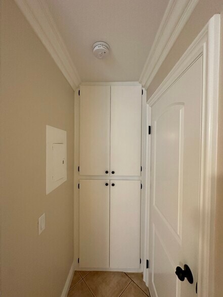 Building Photo - 227 Woodland Pky