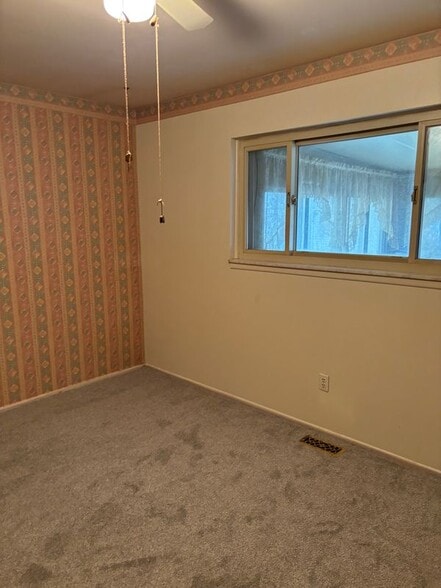 Building Photo - 14224 Brandywine Rd