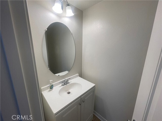 Building Photo - 37280 Parkway