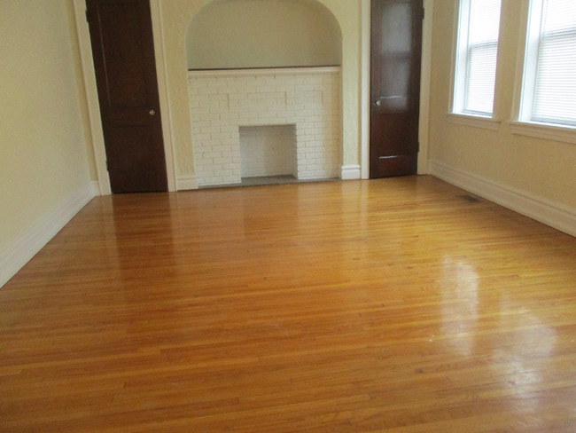 Building Photo - 1079 Terrace Dr