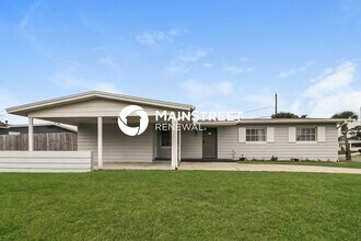 Building Photo - 3 Bedroom Pet-Friendly Home in ORLANDO, FL with Main Street Renewal