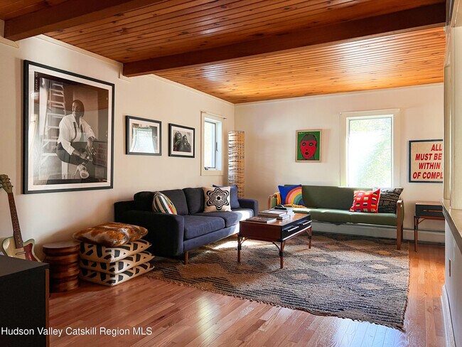 Building Photo - 258 NY-214