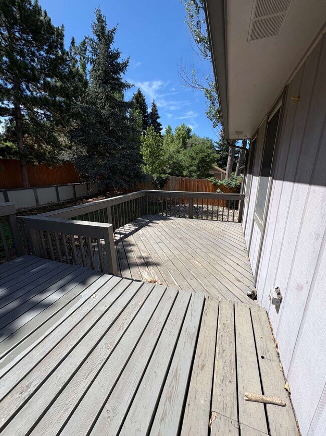 Building Photo - 5 Bedroom - Pulpit Rock