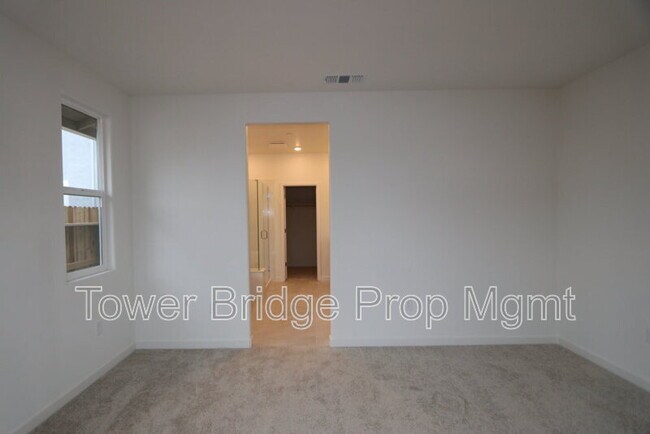 Building Photo - 4249 Privas Wy