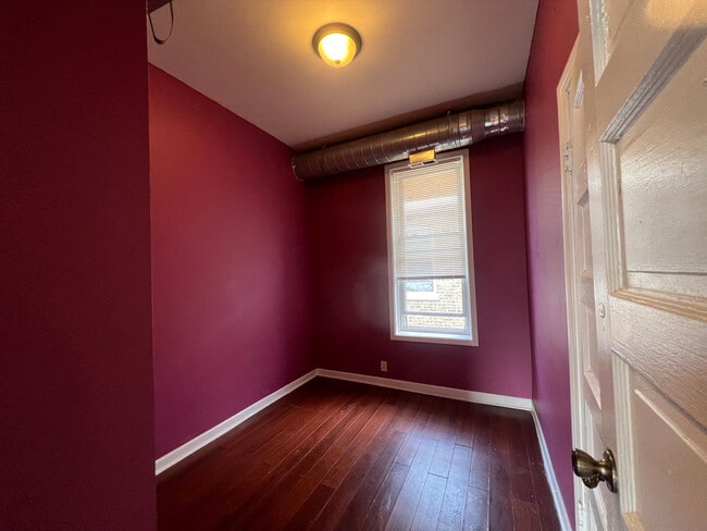 Building Photo - 2356 S Drake Ave