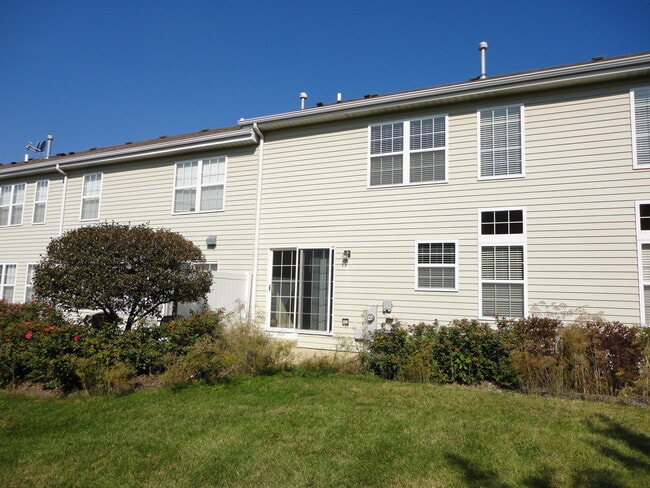 Building Photo - 2317 Scott Lane