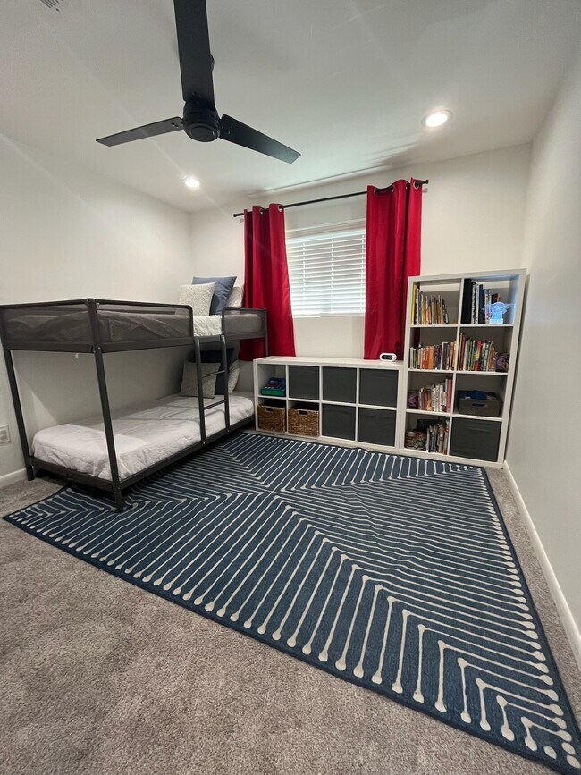 Bunk Room - 2329 N Mitchell St