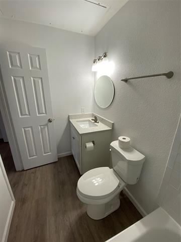 Building Photo - 6760 Eastridge Dr