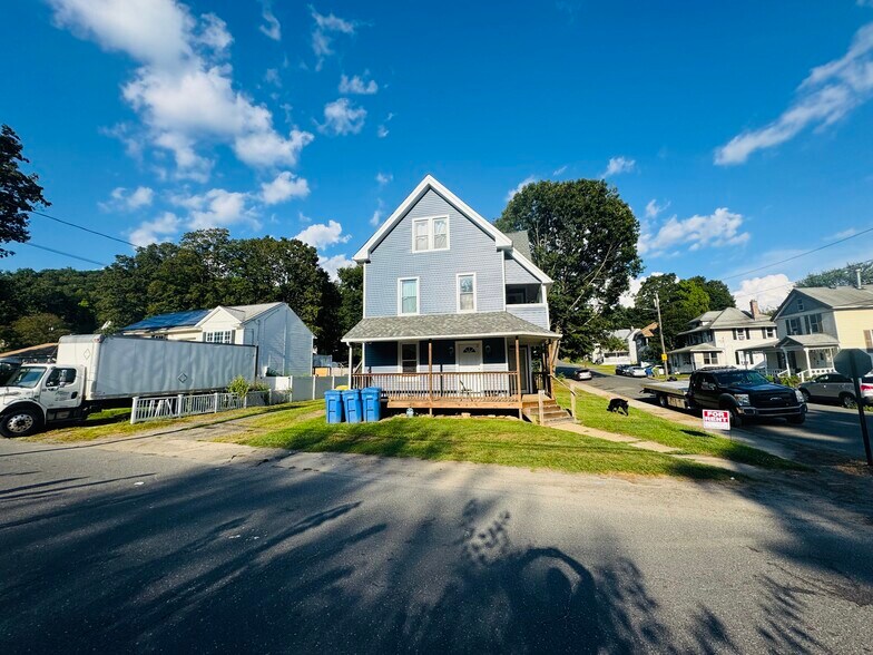 Primary Photo - 38 Hanover St