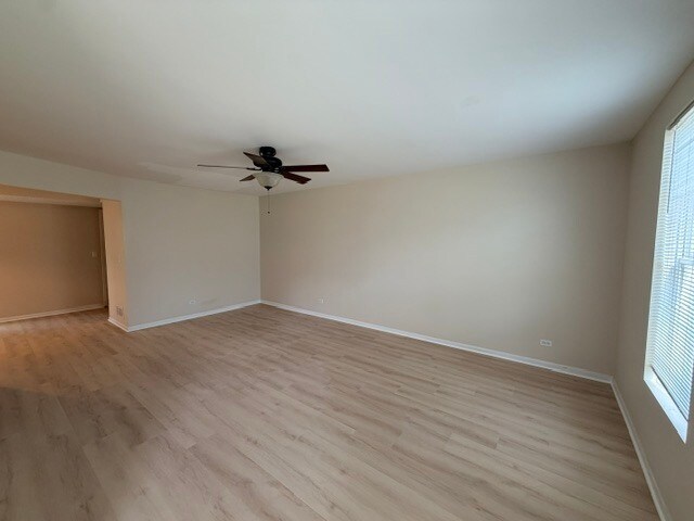 Building Photo - 729 Serendipity Dr