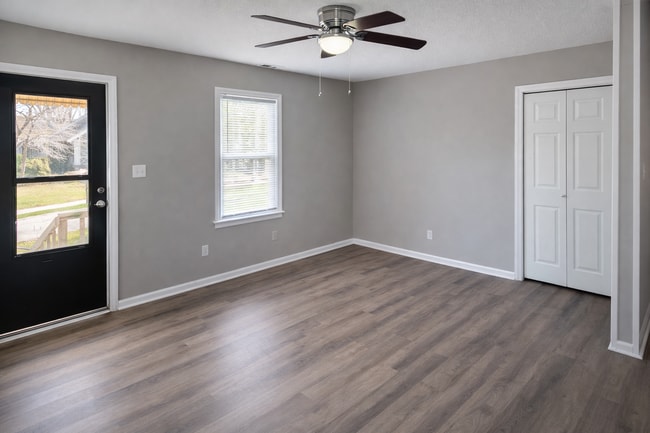 Building Photo - Cute Two Bedroom near KU Medical Center
