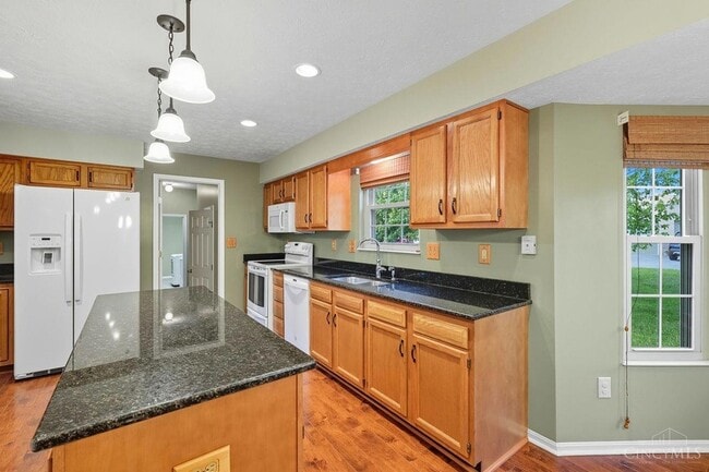 Building Photo - 6671 Foxfield Dr