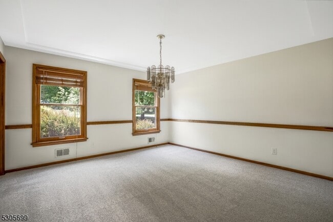 Building Photo - 34 Willow Brook Ln