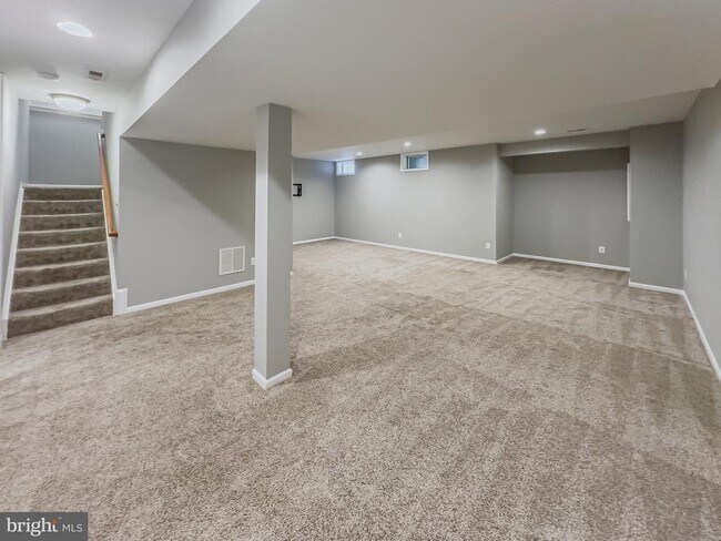 Building Photo - 43263 Somerset Hills Terrace