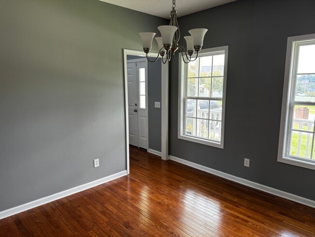 Building Photo - 806 Galloway Dr