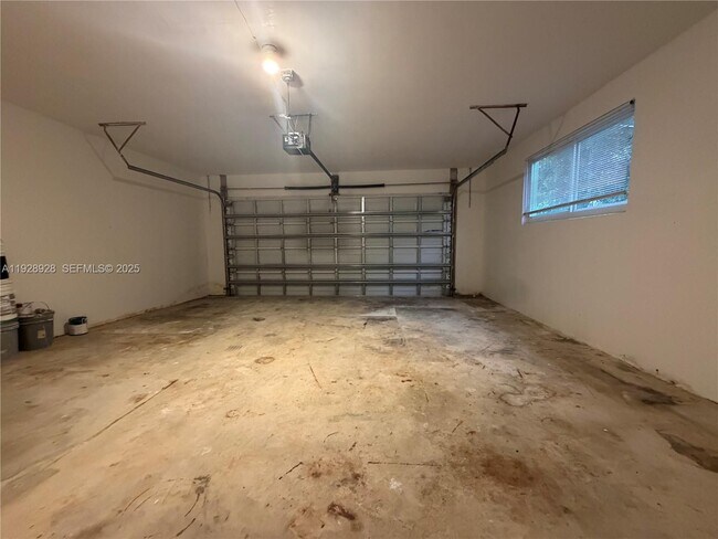 Building Photo - 45 NW 99th St