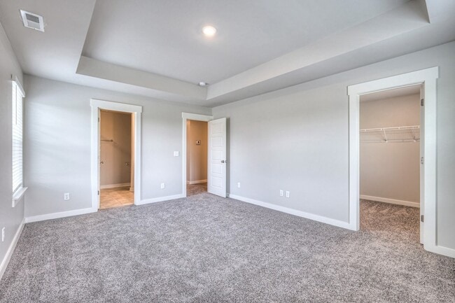 Building Photo - 531 Swanholme Dr