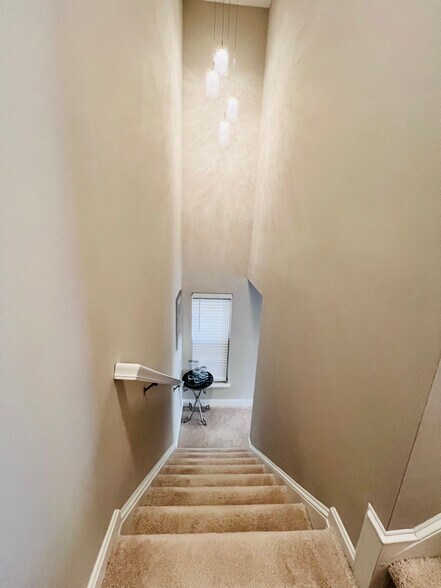 Building Photo - 46375 Pryor Square