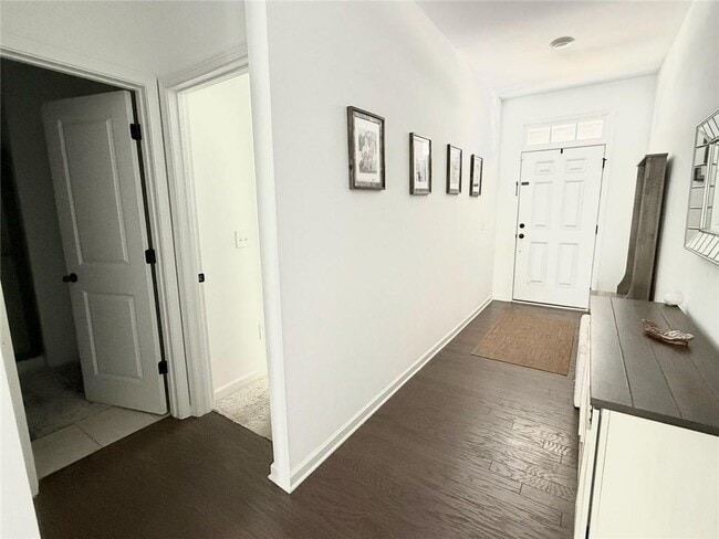Building Photo - 5575 Coltman Dr