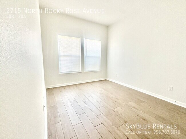 Building Photo - 2715 N Rocky Rose Ave
