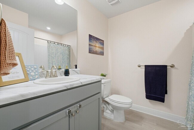 Building Photo - 5725 Montauk Wy
