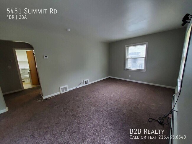 Building Photo - 5451 Summit Rd