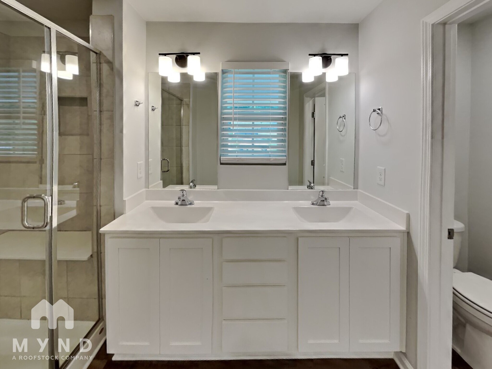 Building Photo - 1110 Wedgewood Dr NW