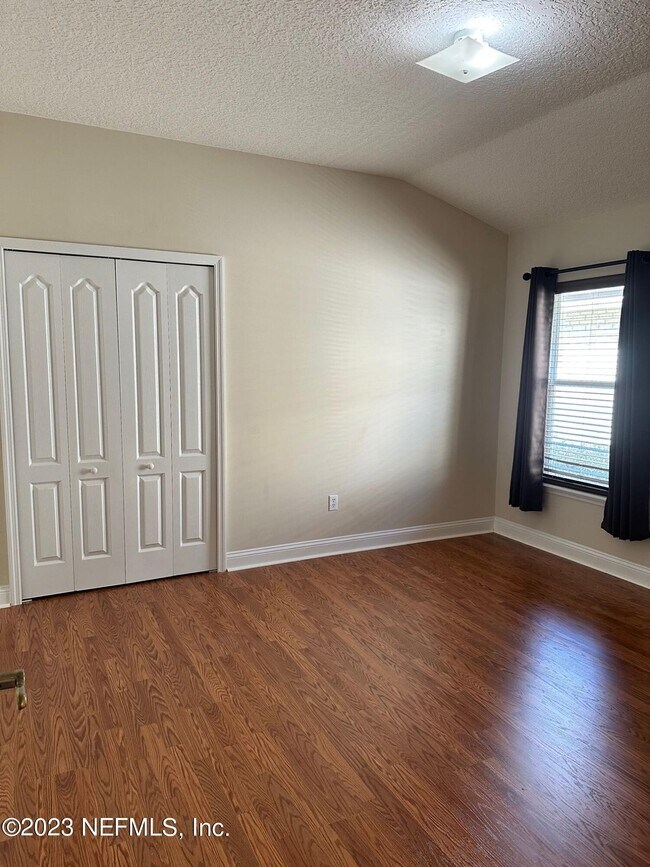 Building Photo - 1439 Barrington Cir