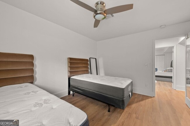 Building Photo - 636 Francis Pl NW