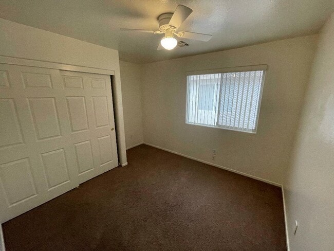 Building Photo - 4925 River Splash Ave